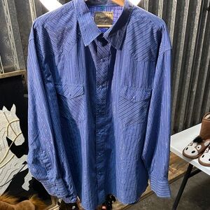 Wrangler Men's Casual Blue Button Down Shirt